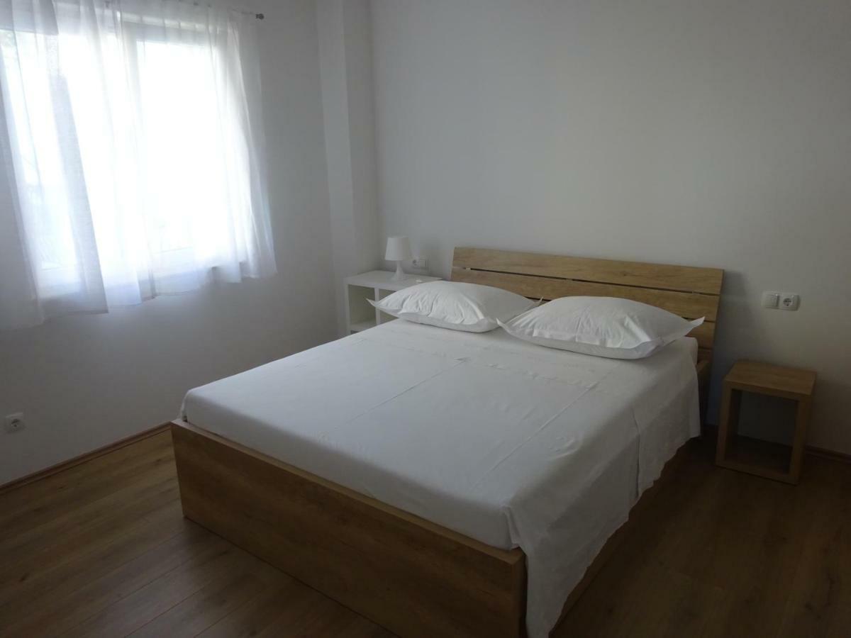 Apartment Duce Omiš Eksteriør bilde