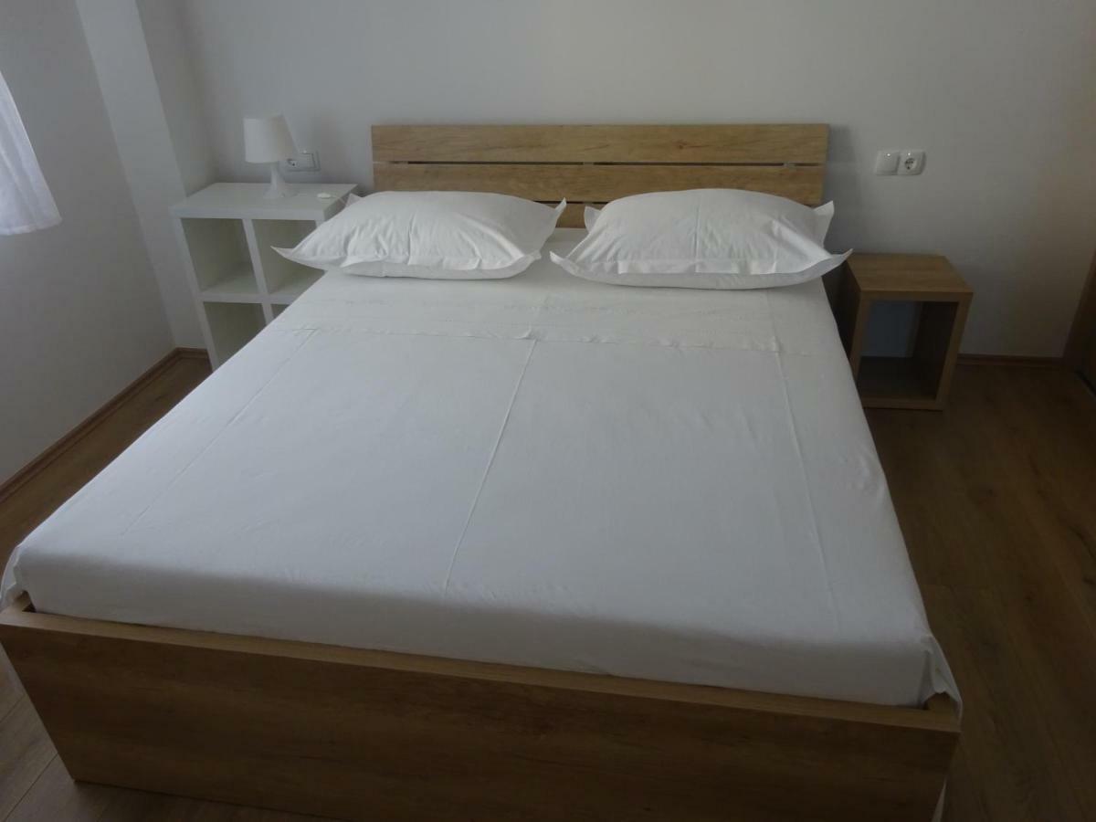 Apartment Duce Omiš Eksteriør bilde