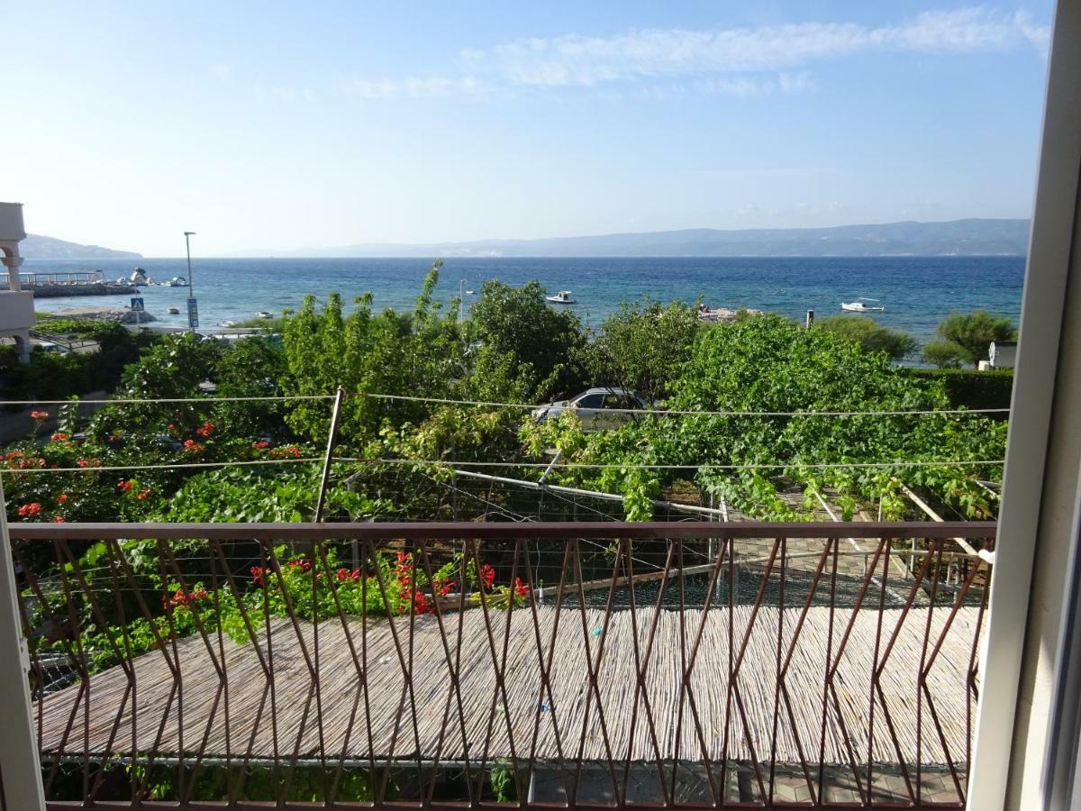 Apartment Duce Omiš Eksteriør bilde