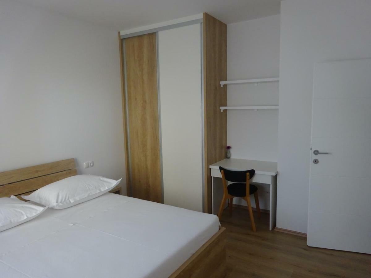 Apartment Duce Omiš Eksteriør bilde